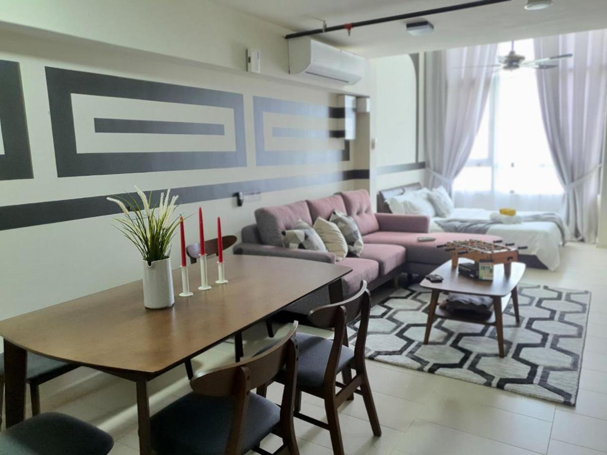 The Perfect Getaway @ Tamarind Suites, Netflix 300Mbps Cyberjaya Zewnętrze zdjęcie